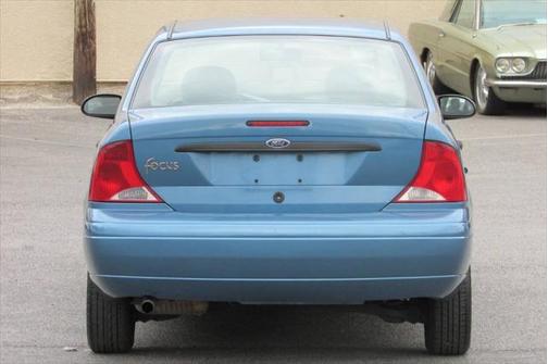 2001 Ford Focus LX