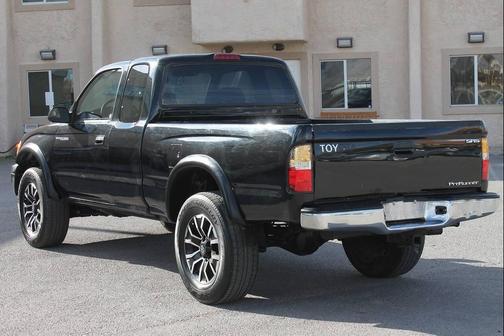 Black Sand Pearl 2000 Toyota Tacoma Xtracab