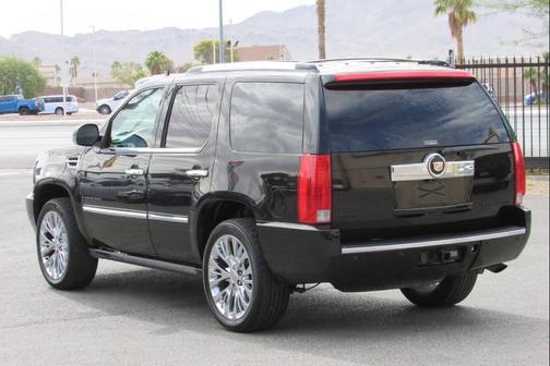 2009 Cadillac Escalade Base