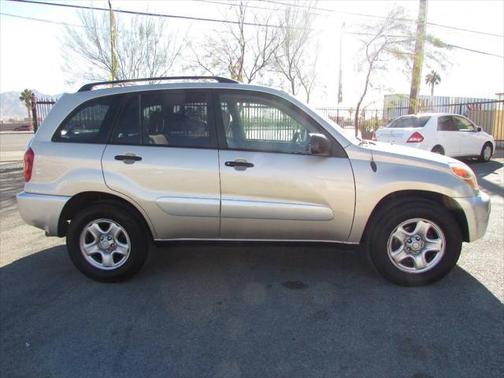 2005 Toyota RAV4 Base