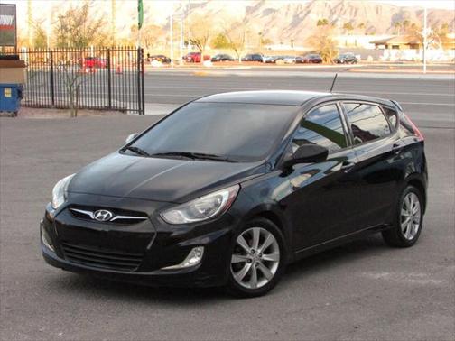 2012 Hyundai Accent SE