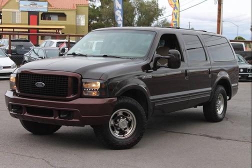 2000 Ford Excursion Limited 4dr SUV