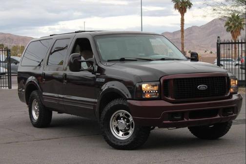 2000 Ford Excursion Limited 4dr SUV
