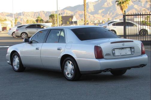 2001 Cadillac DeVille Base