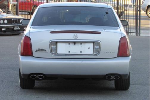 2001 Cadillac DeVille Base