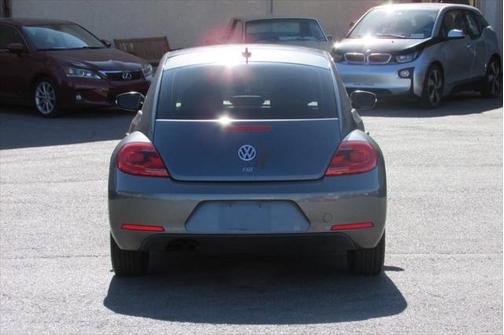 2013 Volkswagen Beetle 2.0L TDI