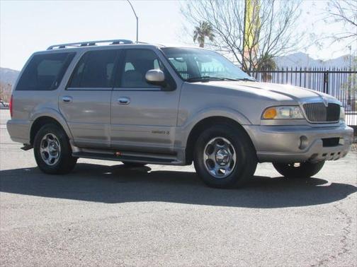 2000 Lincoln Navigator Base