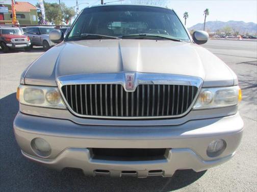 2000 Lincoln Navigator Base
