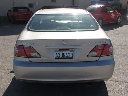 2002 Lexus ES 300 Base