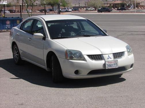 2004 Mitsubishi Galant Base