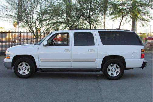 2004 Chevrolet Suburban 1500 LT