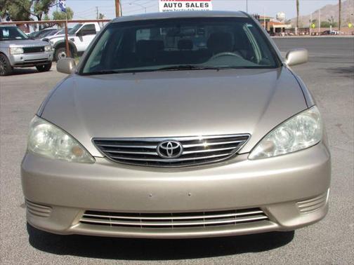 2005 Toyota Camry LE
