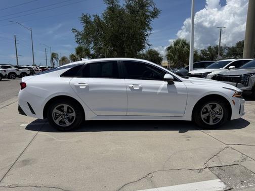 Glacial White Pearl 2023 Kia K5 LXS
