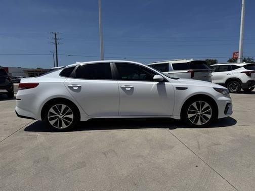 2019 Kia Optima S