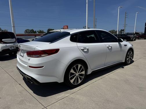 2019 Kia Optima S