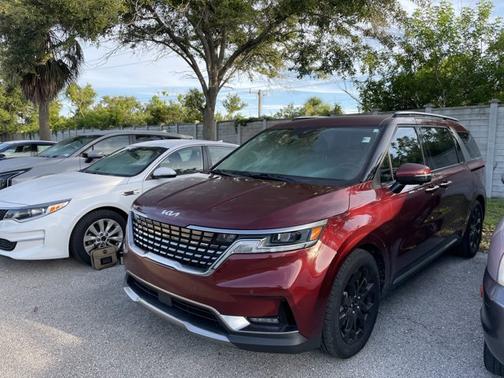 2023 Kia Carnival SX