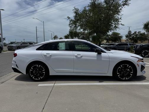 2023 Kia K5 GT-Line