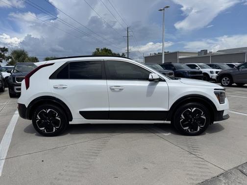 2024 Kia Niro EV Wave