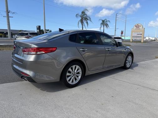 2016 Kia Optima EX