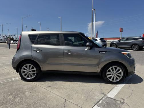2019 Kia Soul +