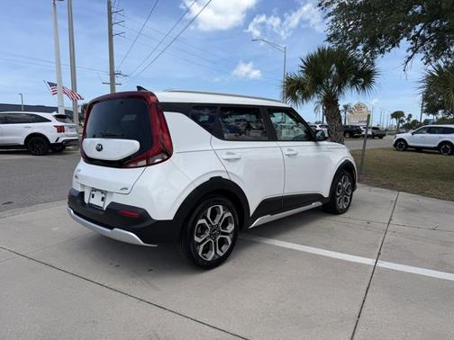 Snow White Pearl 2020 Kia Soul X-Line