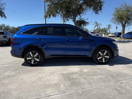 2022 Kia Sorento S