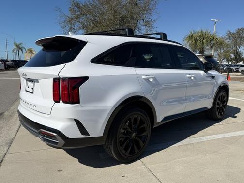 2022 Kia Sorento SX