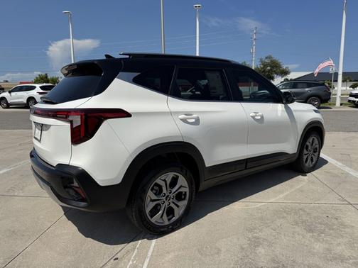 2024 Kia Seltos S