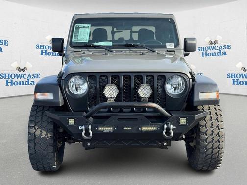 2021 Jeep Gladiator Sport
