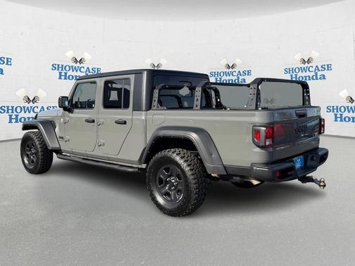 2021 Jeep Gladiator Sport