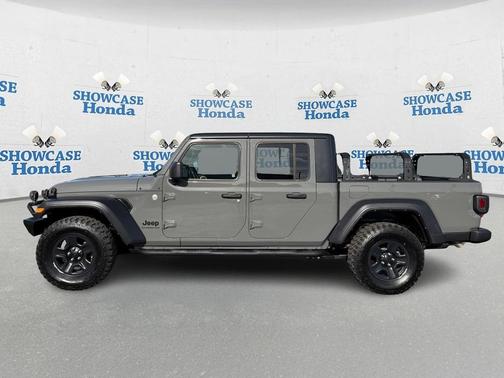 2021 Jeep Gladiator Sport