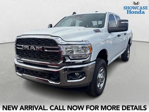 2023 RAM 2500 Tradesman Crew Cab 4x4 6'4' Box