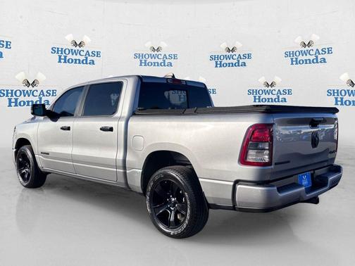 Billet Silver Metallic Clearcoat 2024 RAM 1500 Big Horn/Lone Star