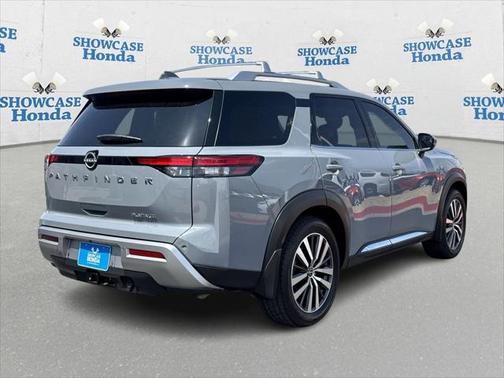 2022 Nissan Pathfinder Platinum 2WD