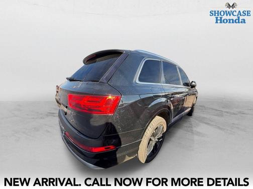 Black 2019 Audi Q7 55 Premium Plus