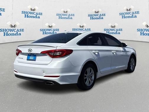 2017 Hyundai SONATA SE