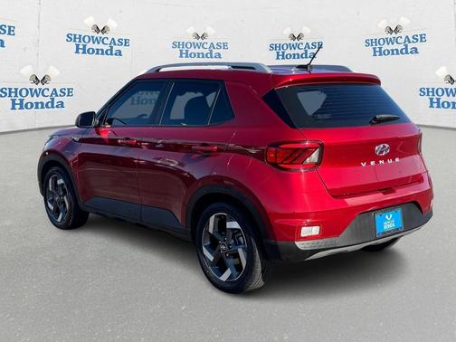 2023 Hyundai VENUE Limited