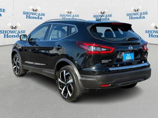 2022 Nissan Rogue Sport SL