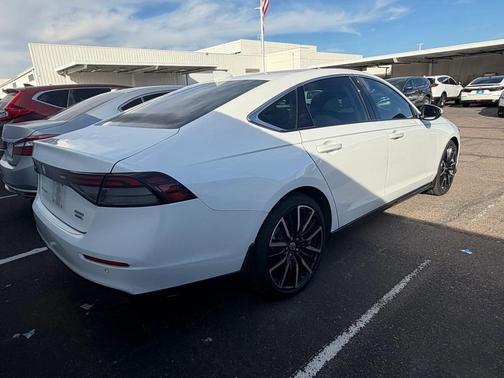 2023 Honda Accord Hybrid Touring