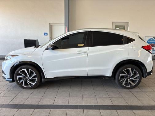 Platinum White Pearl 2019 Honda HR-V Sport