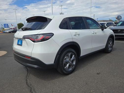 2026 Honda HR-V LX