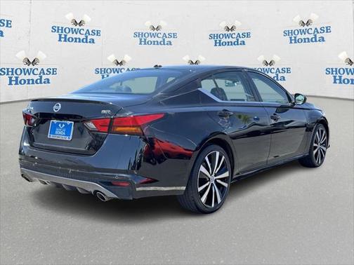 2021 Nissan Altima SR FWD