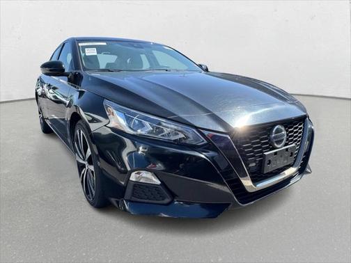 2021 Nissan Altima SR FWD