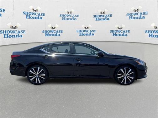 2021 Nissan Altima SR FWD