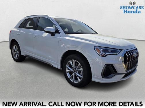 2025 Audi Q3 Premium 45 TFSI S line quattro Tiptronic