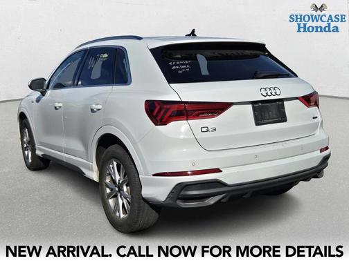 2025 Audi Q3 Premium 45 TFSI S line quattro Tiptronic