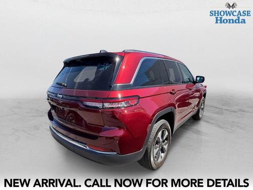 Velvet Red Pearlcoat 2022 Jeep Grand Cherokee 4xe Base