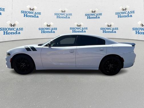 2017 Dodge Charger SXT