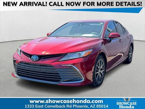 2022 Toyota Camry Hybrid XLE