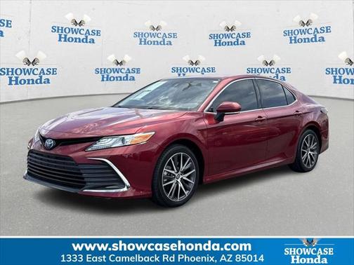 2022 Toyota Camry Hybrid XLE